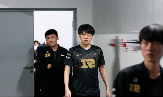 可以看到球 可以看到球