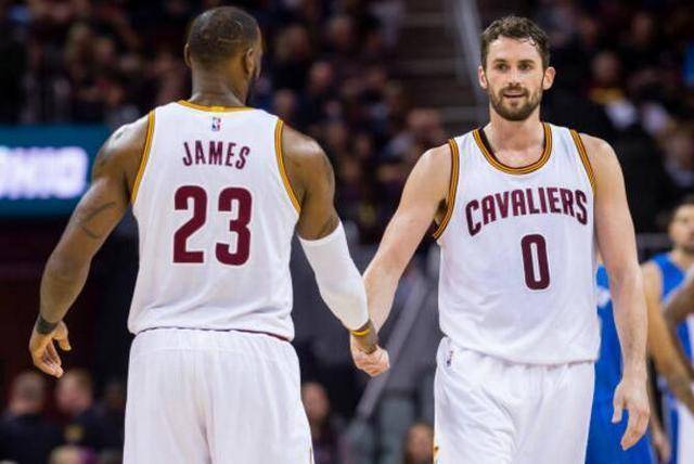 实现了高度 实现了高度