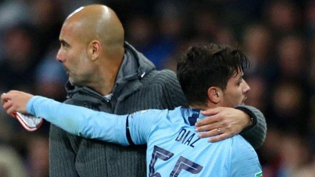 间形成合围 间形成合围