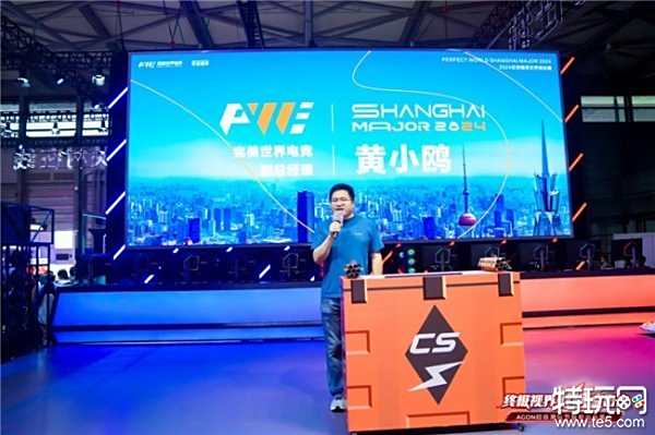 一边是主场 一边是主场